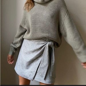 Aritzia Wool Skirt 6